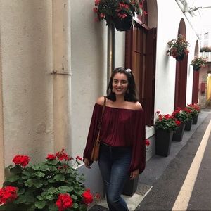 Meet your Posher, Kayla